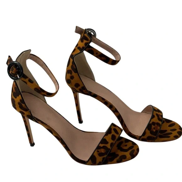 Shoeland Leopard Print Ankle Strap w/ Black Circular Buckle, Stiletto Heel, Sz 9 - Picture 4 of 6